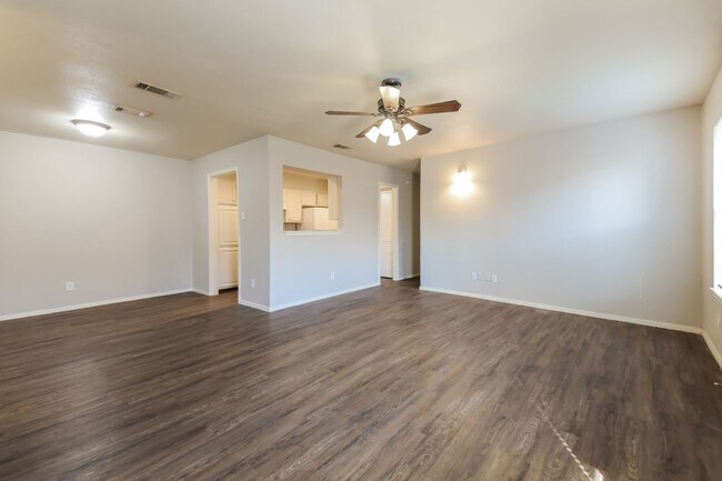 Foto del edificio - 417-421 Gardenview