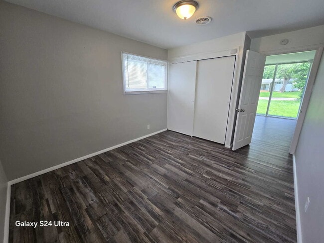 Building Photo - 8318 Woodhurst Dr