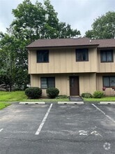 Building Photo - 24 Hudson Heights Dr