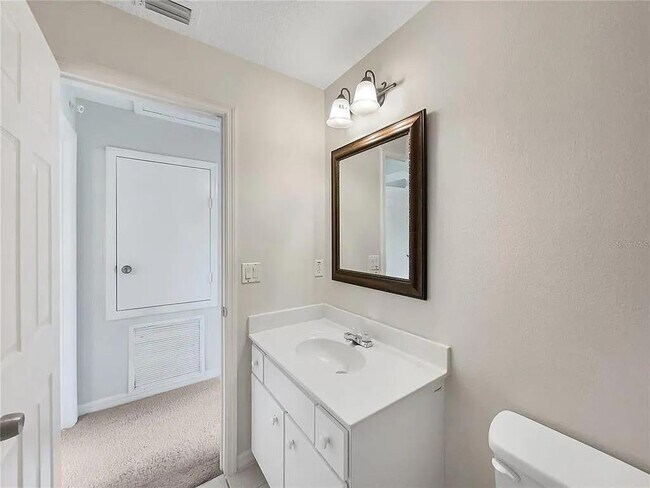 Building Photo - 254 Debary Dr