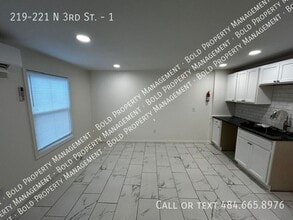 Building Photo - 219-221 N 3rd St