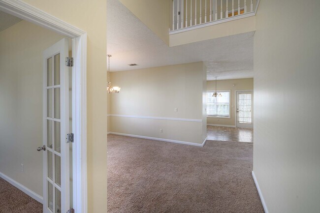 Foto del edificio - 3Bd/2.5Ba Home in South Fulton with Easy Access to Airport!