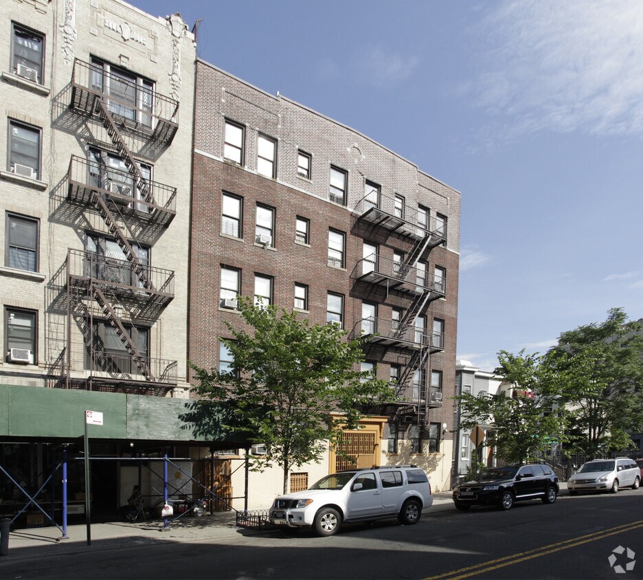 Primary Photo - 426-428 Audubon Ave