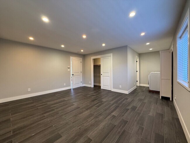 Foto del edificio - 912 N Humboldt St
