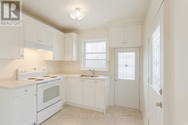 Building Photo - 57 Kappele Ave