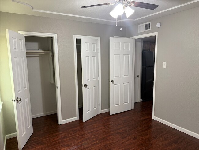 Foto del edificio - 357 NW Newton Dr