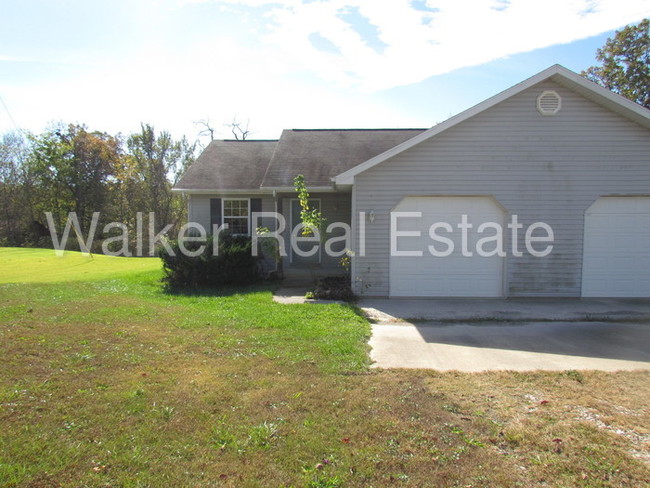 Building Photo - 407 9th Street Cir