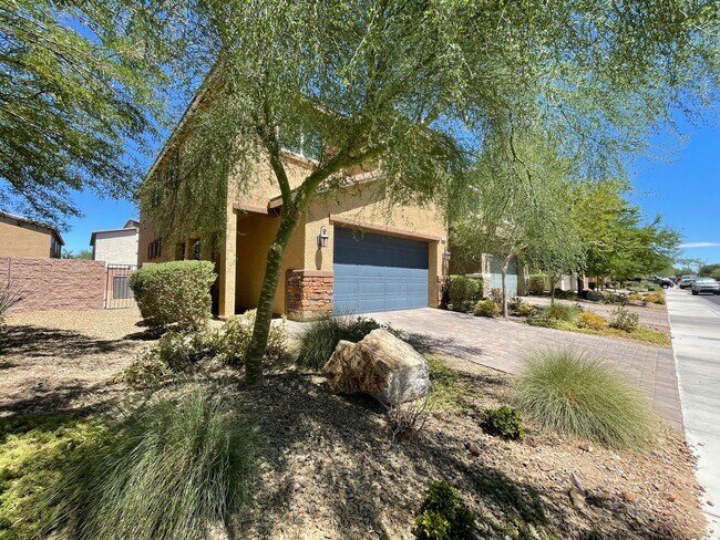 Foto del edificio - 4 BED 2.5 BATH 2 CAR GARAGE SINGLE FAMILY ...