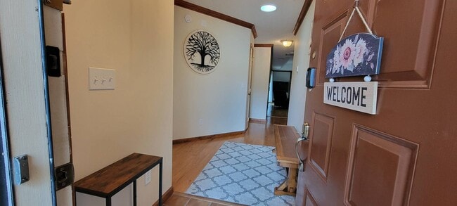 Building Photo - 140 Patio Pl