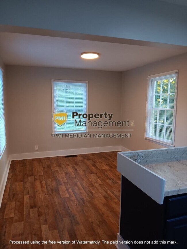 Foto del edificio - 4718 Stratford Ave