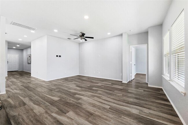 Building Photo - 133 Beth Ann Loop