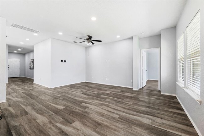 Foto del edificio - 133 Beth Ann Loop