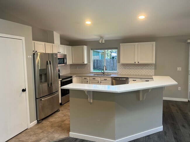 Foto del edificio - 1806 192nd Ave Ct SW