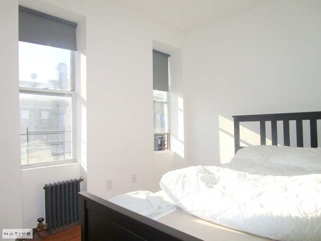 Building Photo - 407 Keap St