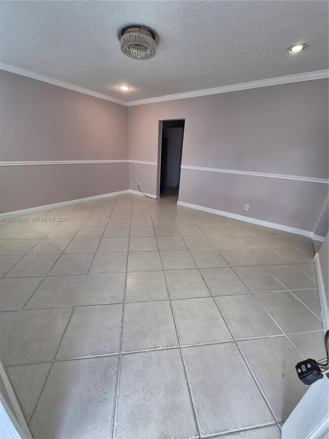 Foto del edificio - 5653 Coconut Rd
