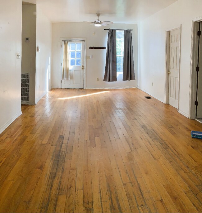 Building Photo - 7100 Zimpel St