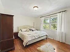 Foto del edificio - 324 Dimmock Hill Rd