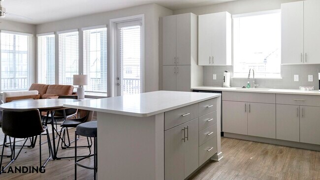 Building Photo - 4902 Cosmos Cir