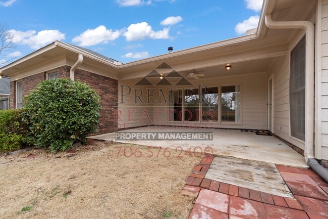 Building Photo - 4856 Spring Ridge Dr