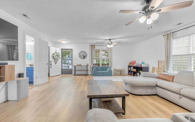 Foto del edificio - Welcome to your new home near downtown Nor...