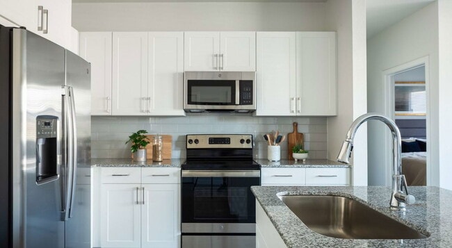 Photo - 9219 Vista W Dr Apartment