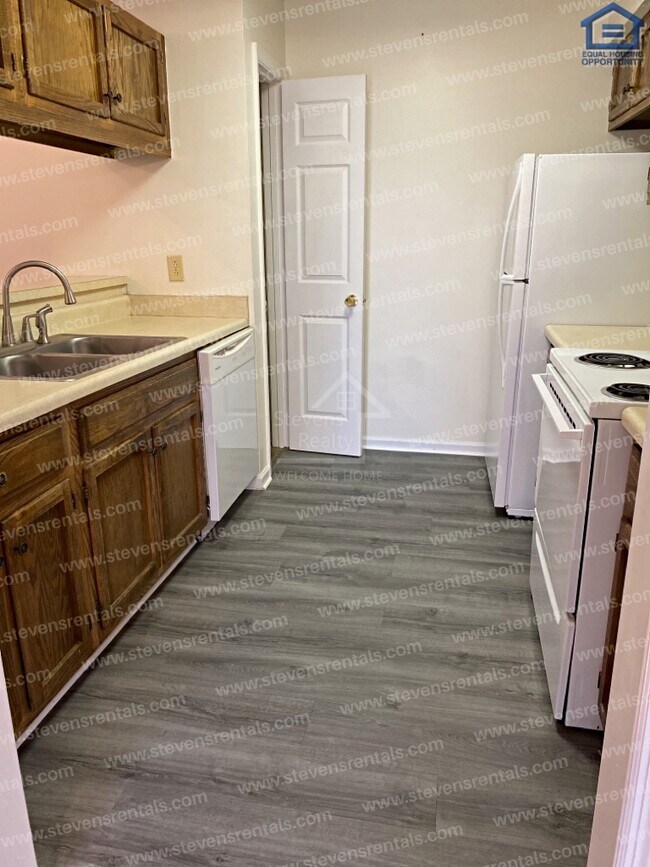 Building Photo - Elegant Apartment at an Affordable Rate