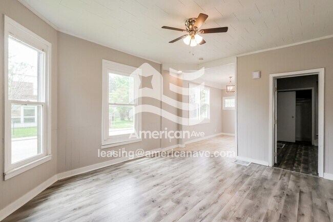 Foto del edificio - 2102 Shelby St