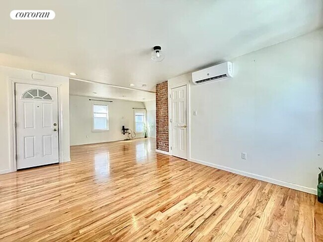 Building Photo - 620 E 26th St