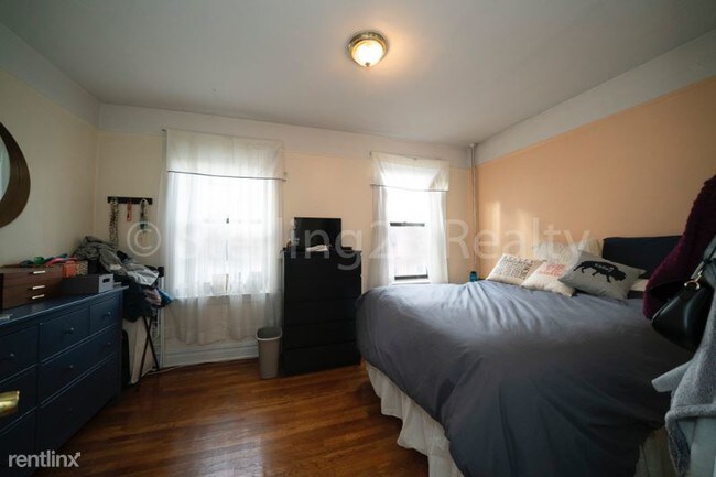 Foto del edificio - 23-88-88 31st St