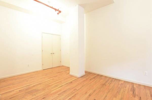 Building Photo - 112 Lincoln Ave
