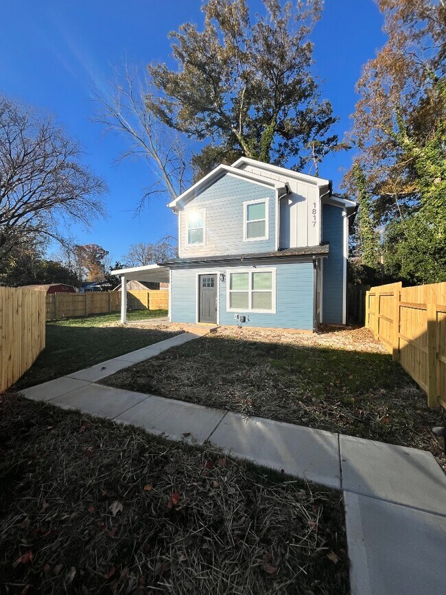 Foto del edificio - 1817 Newcastle St