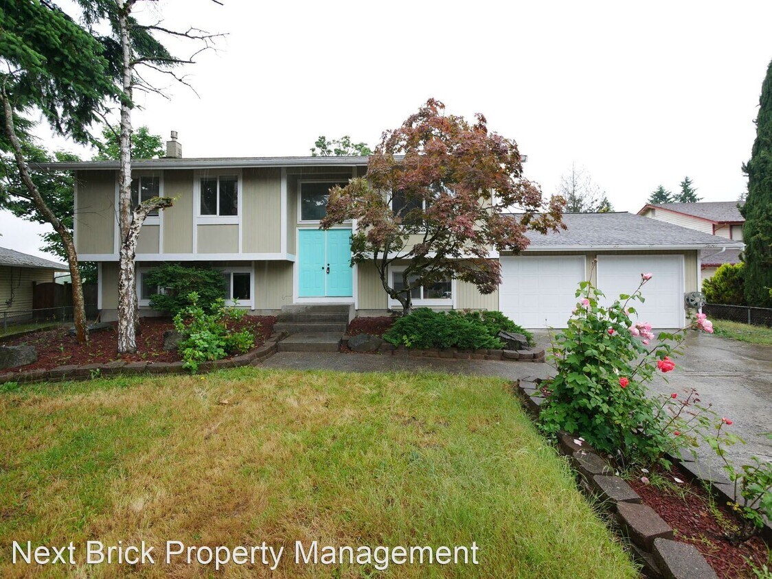 Primary Photo - 4 br, 2 bath House - 2401 17th SE