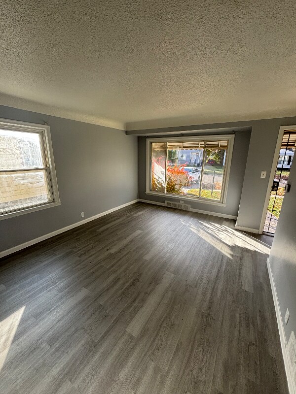 Building Photo - 5406 Laurene St