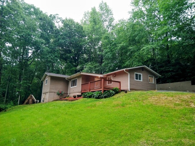 Photo - 128 Woodland Hills Dr House