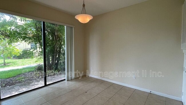 Building Photo - 1717 SW Umbria St