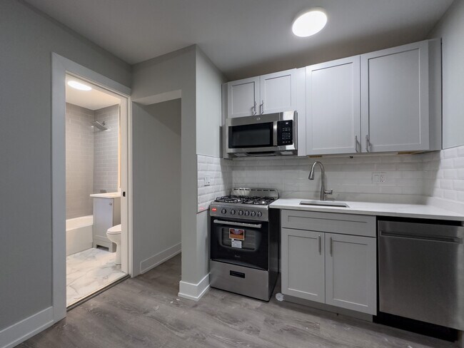 Foto del edificio - 510 W Belmont Ave