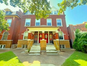Building Photo - 1852 Russell Blvd