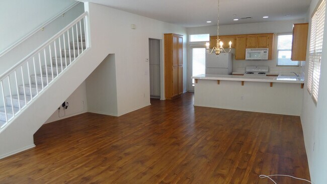 Foto del edificio - Beautiful Loma Linda Home with 3 Master Bedrooms with own Bathrooms