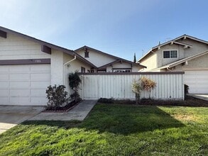 Building Photo - 1786 Home Gate Dr