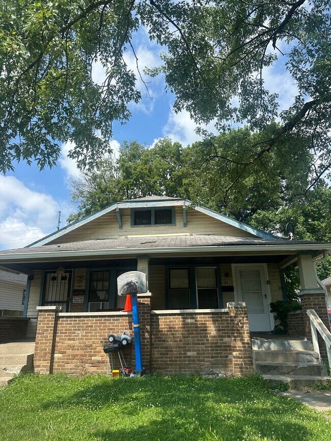 Foto del edificio - 710 N Grant Ave