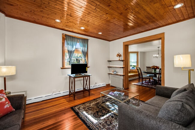 Foto del edificio - 4634 N Kennicott Ave