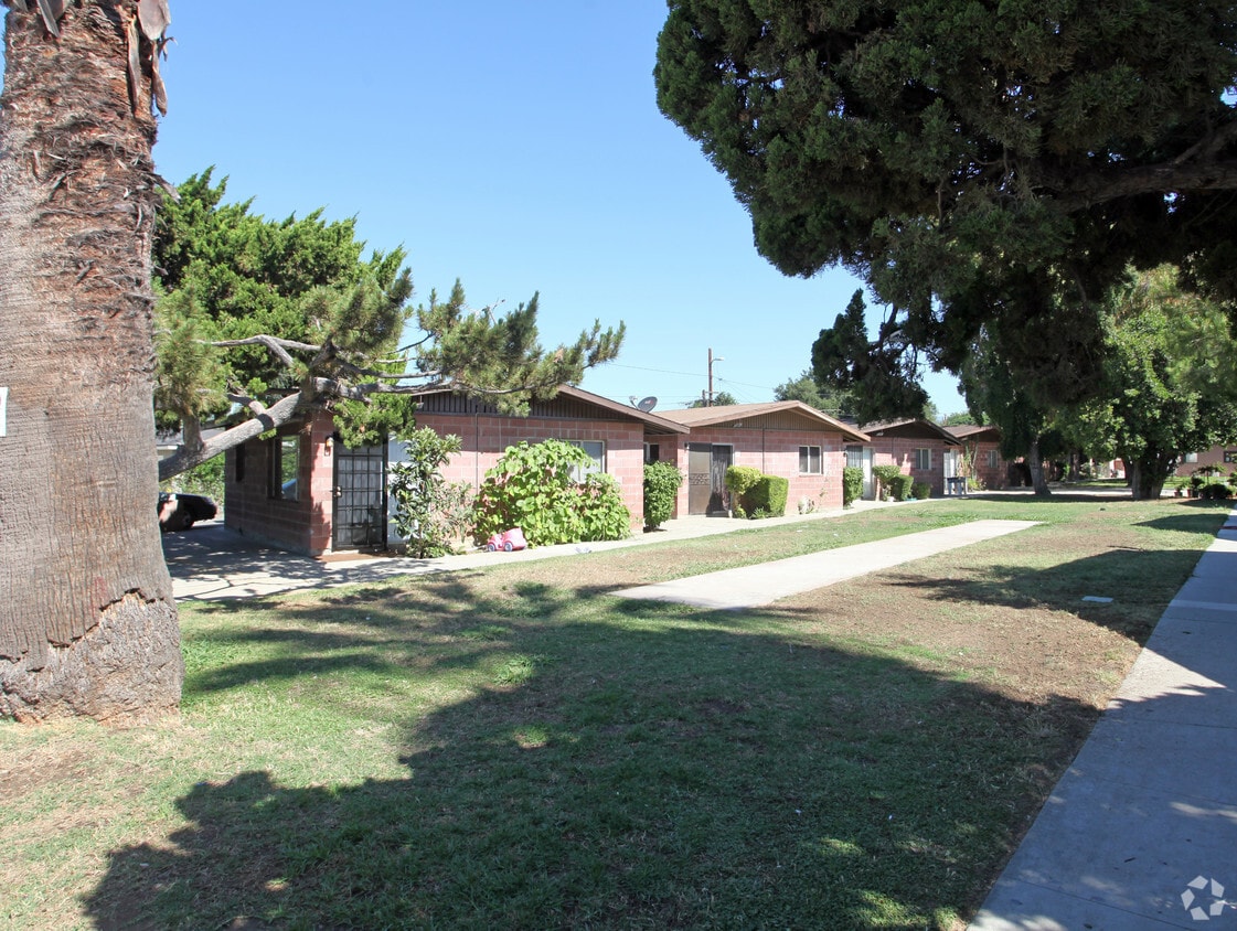 Foto principal - 1333 Laurel Ave