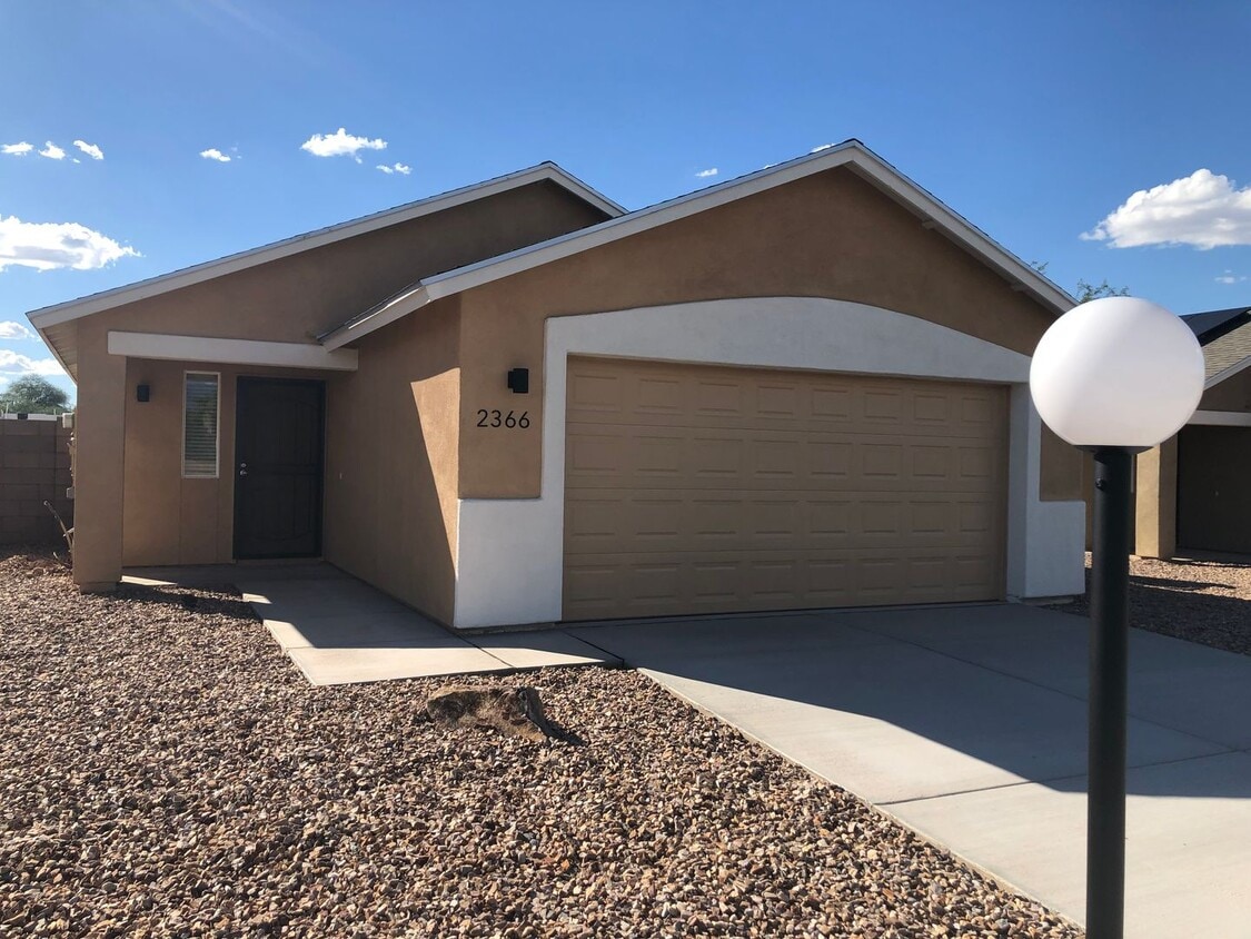 Photo - 2366 S Clovis Place-