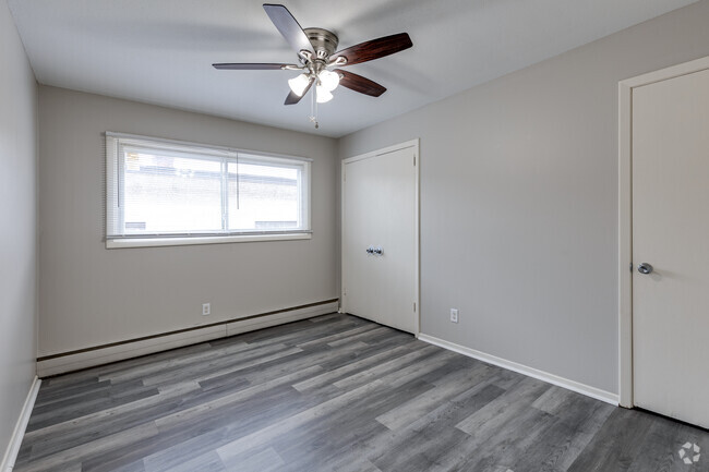 1HAB, 1BA - 600 ft² - Habitación - Powderhorn Park Apartments