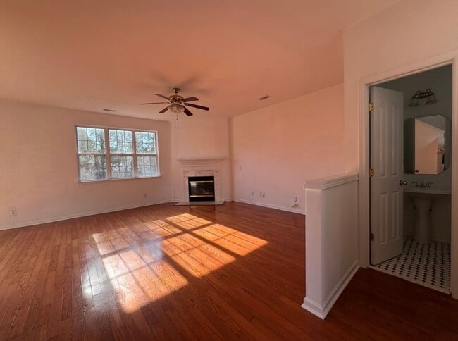 Foyer - 9920 Forest Run Ln