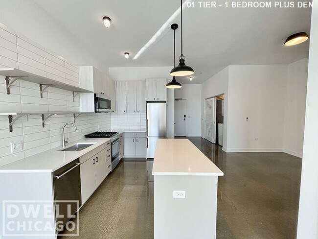 Foto del edificio - 1270 S Blue Island Ave