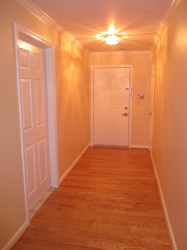 Foto del edificio - Gorgeous 2 Bedroom Condo in Timberbrook!
