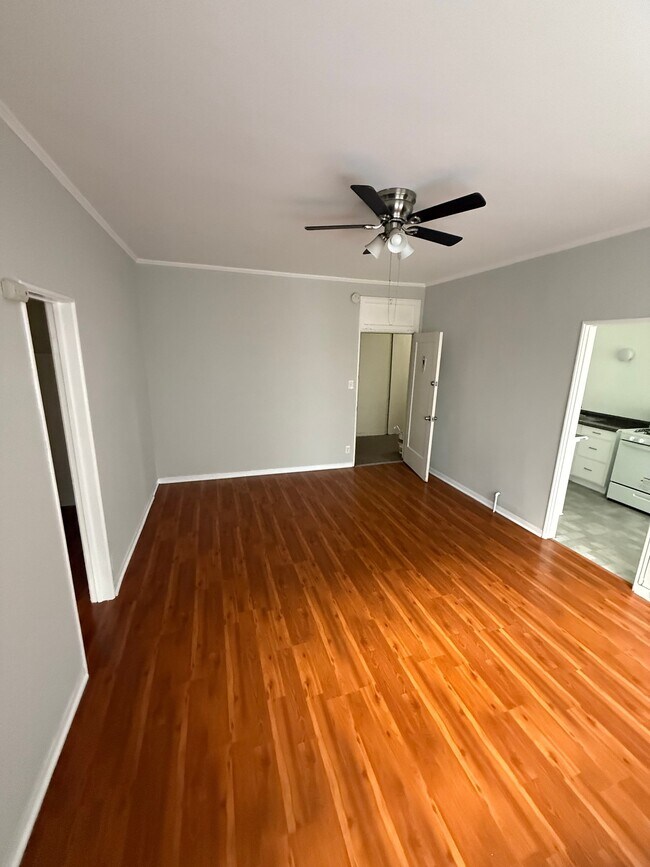 Foto del edificio - 628 E Elk Ave