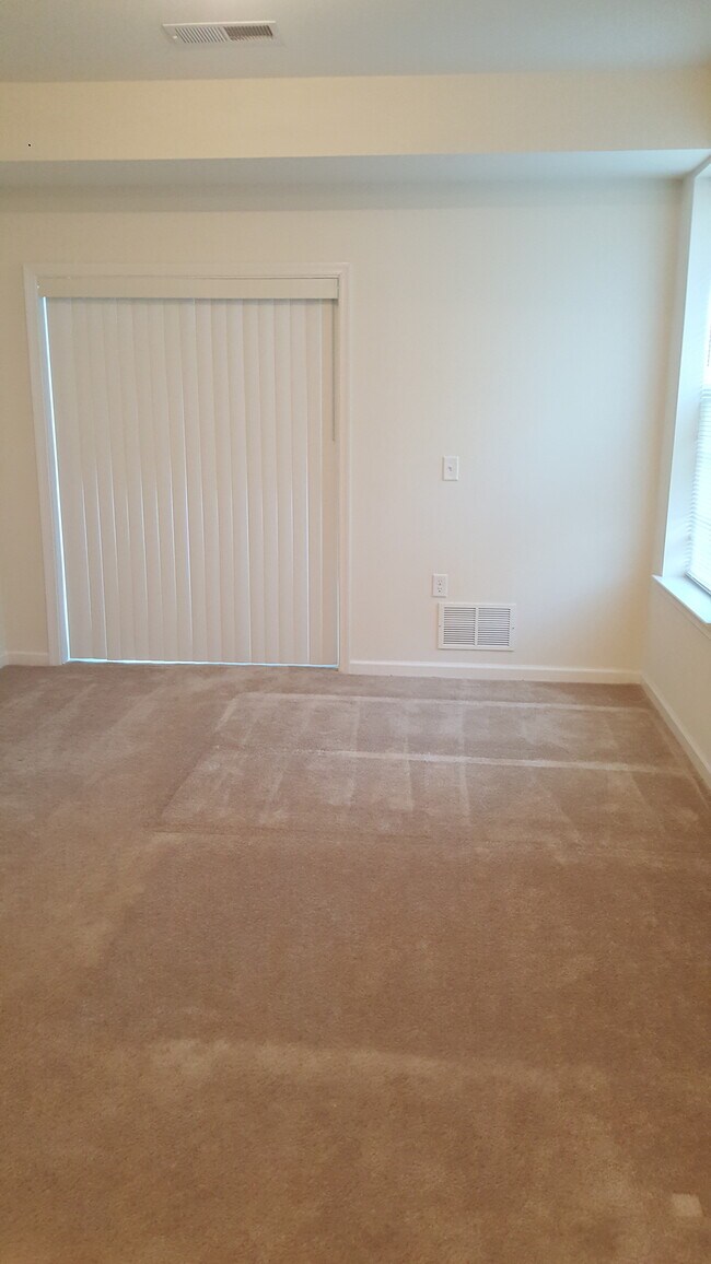 Foto del edificio - 614 Doral Ct