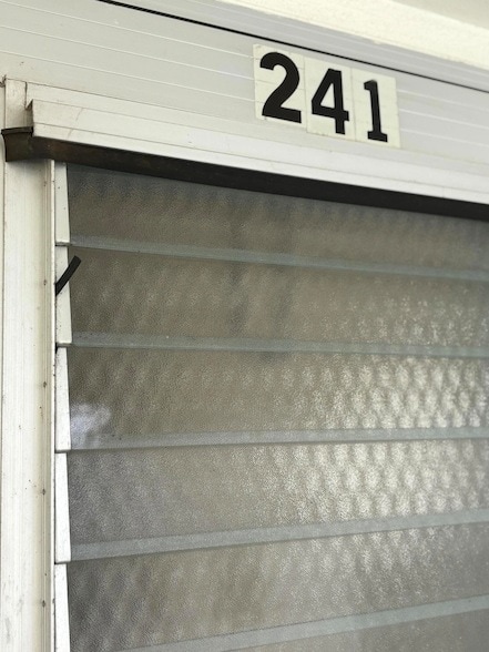 Building Photo - 241 Sheffield J